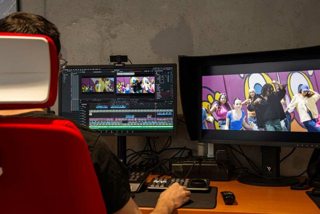 normes specifiques de luminosite ecran visual sequence  x